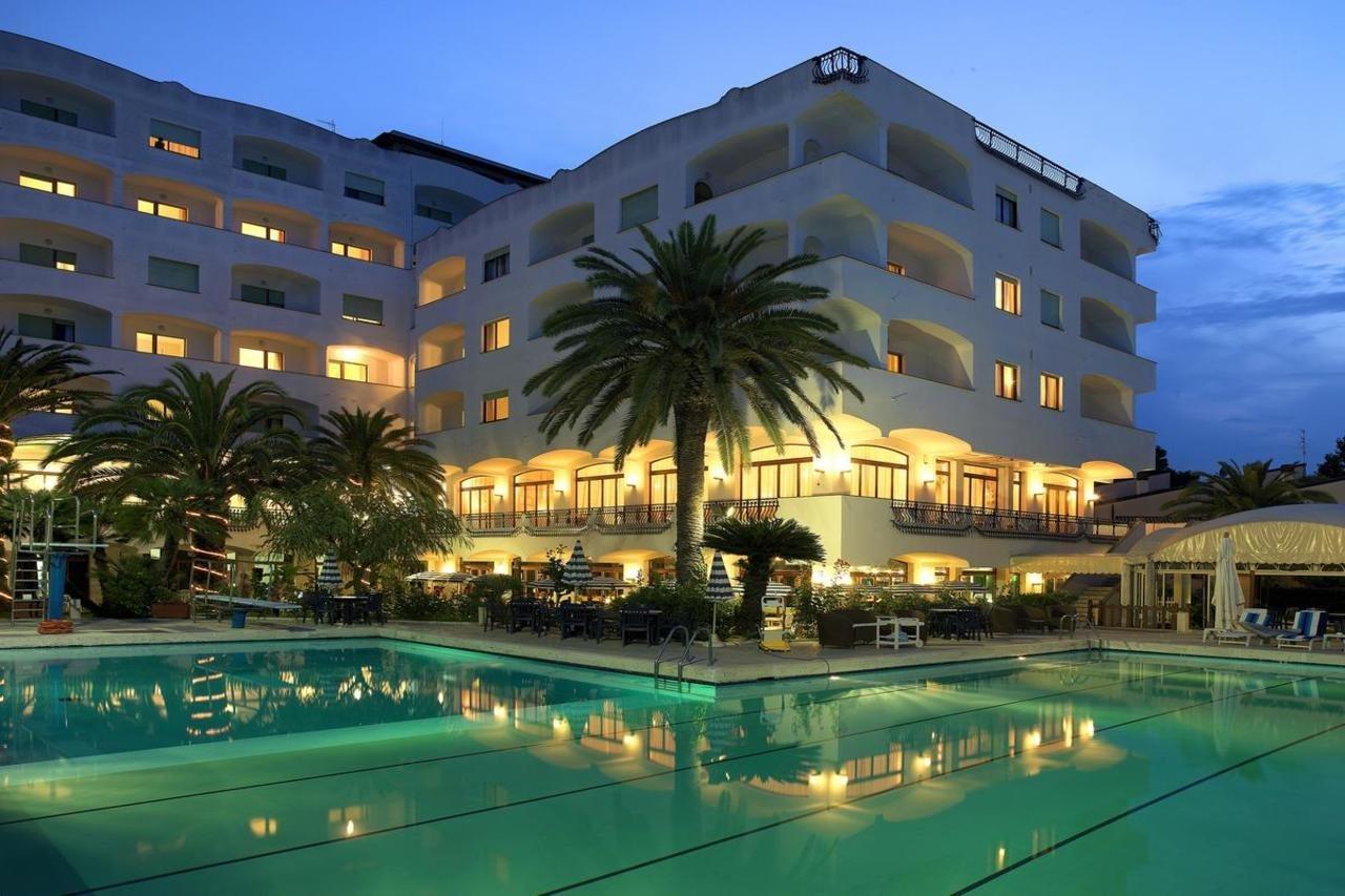 Grand Hotel Don Juan Giulianova Exteriér fotografie