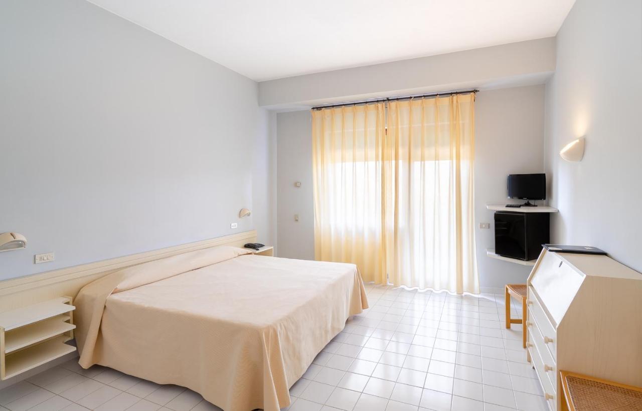Grand Hotel Don Juan Giulianova Exteriér fotografie