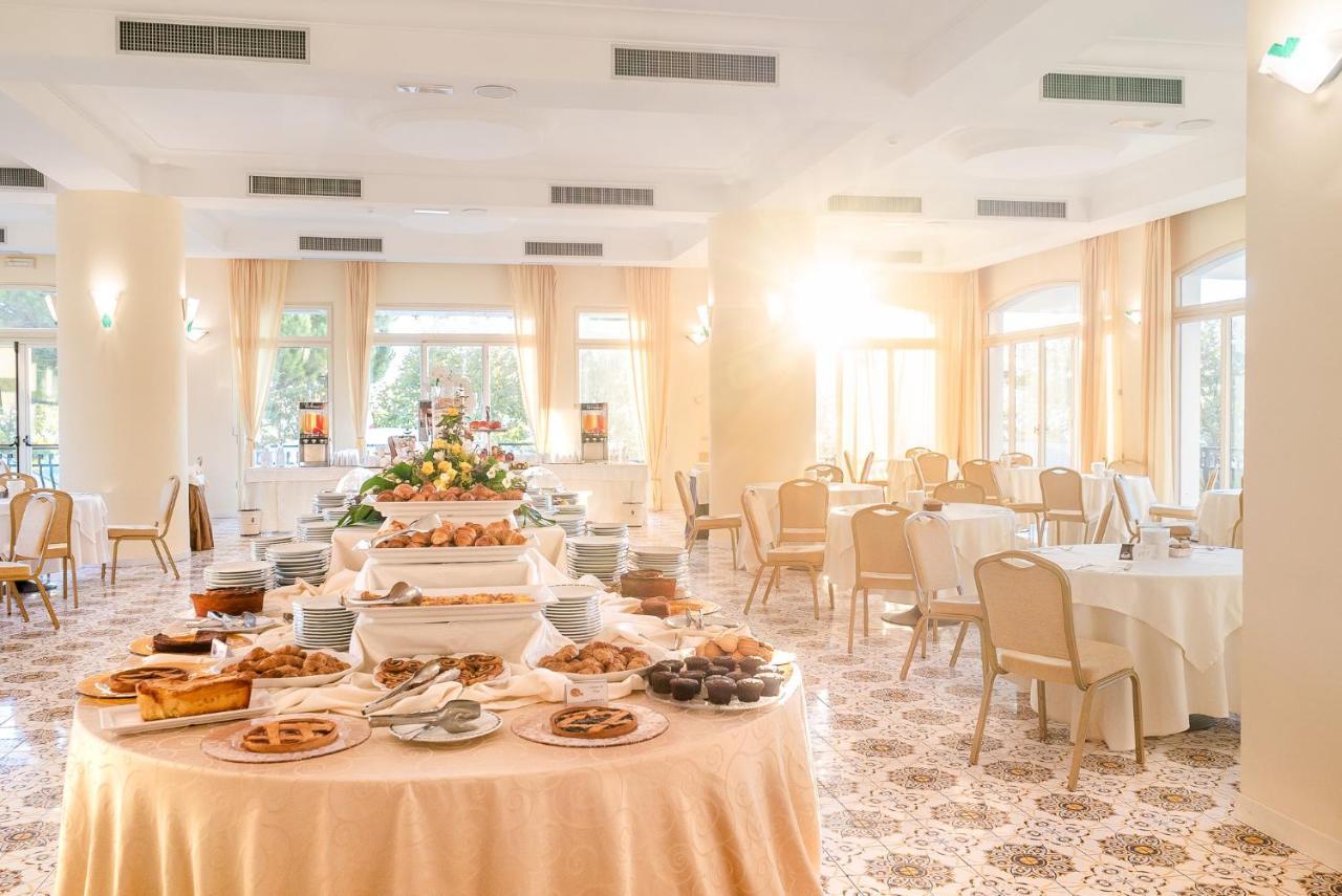 Grand Hotel Don Juan Giulianova Exteriér fotografie