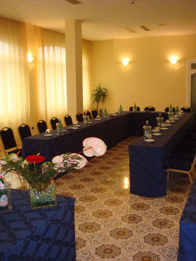Grand Hotel Don Juan Giulianova Zařízení fotografie